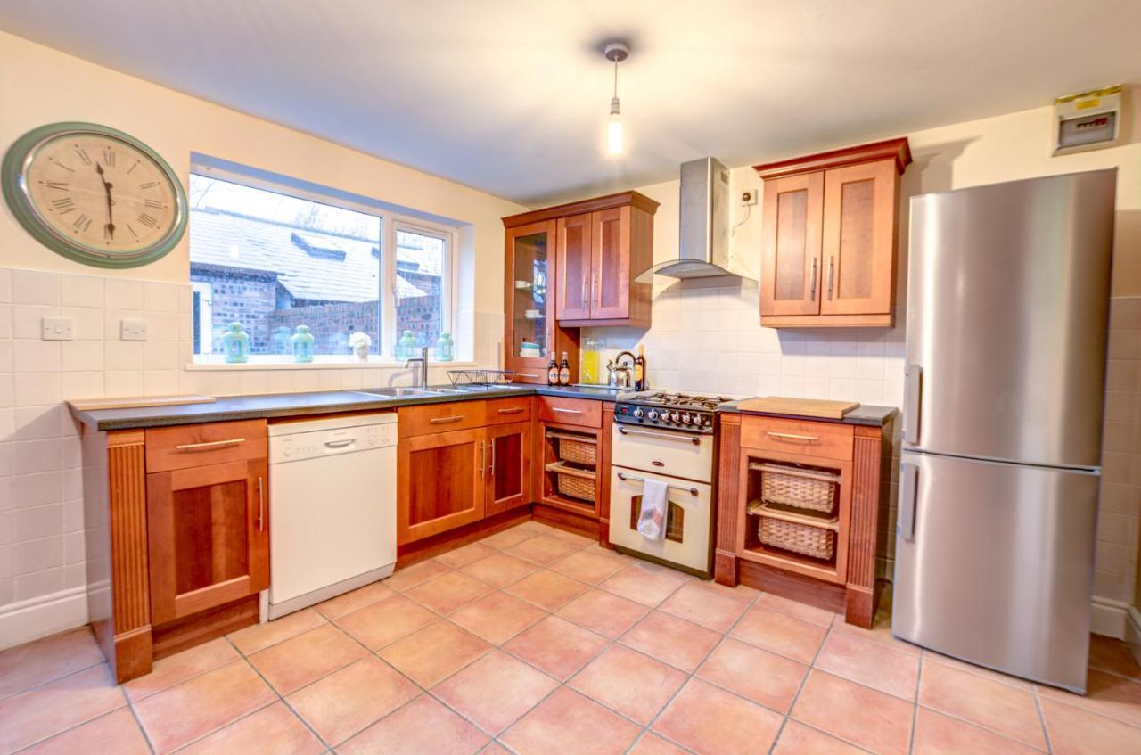 Premium 4-Bed Room House. Great Central Location. Gosforth  Esterno foto